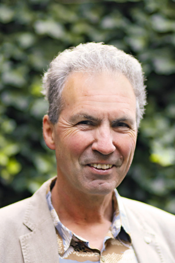 Dr Alexander Mayer
